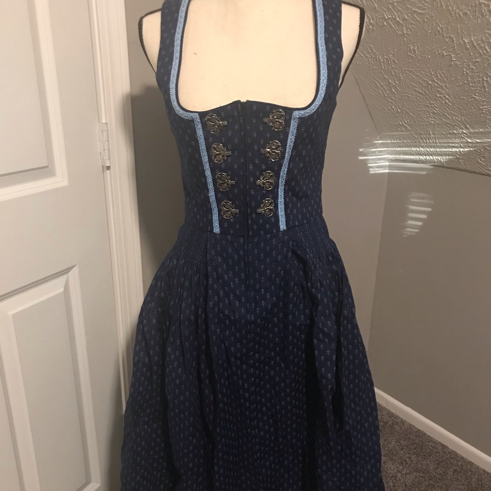 renaissance or renfaire style German dress